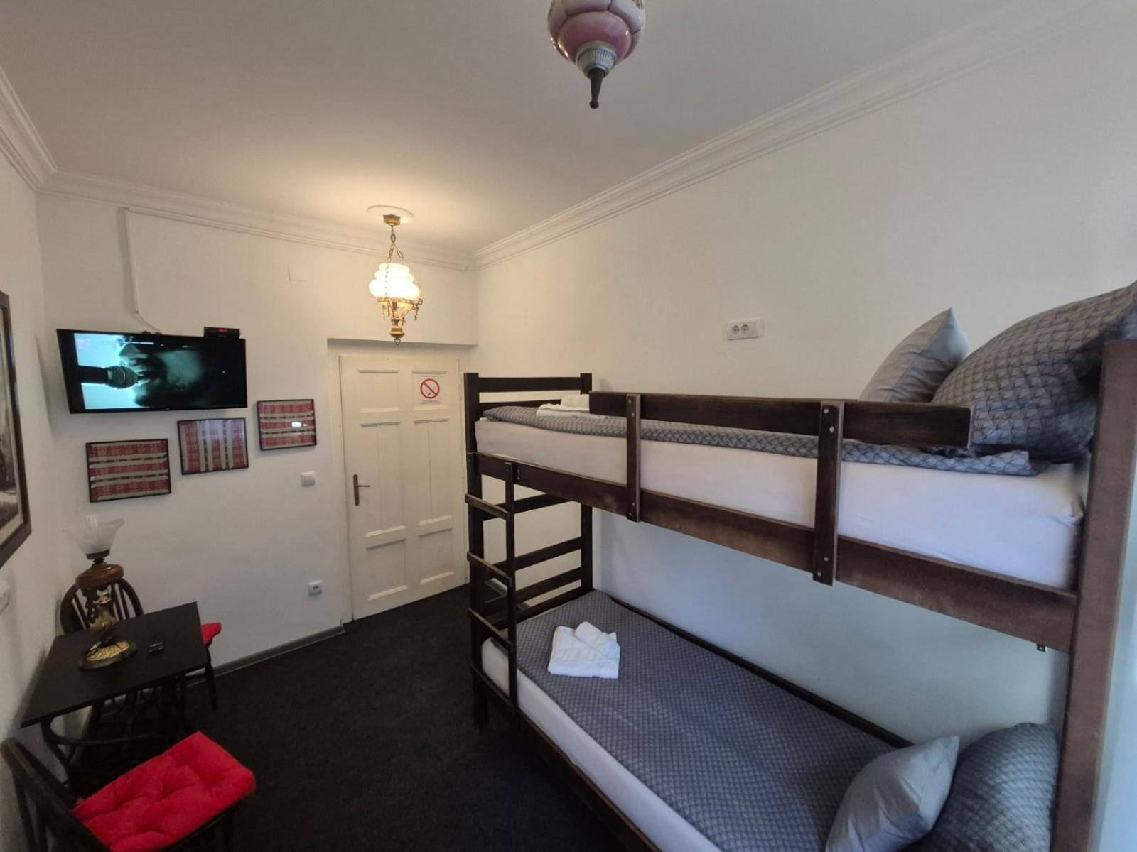 Authentic Belgrade Centre Hostel - Only Private Rooms Dış mekan fotoğraf