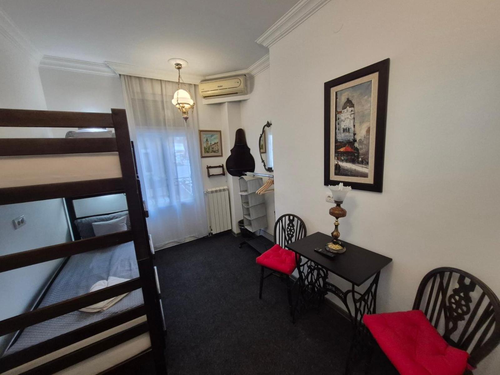 Authentic Belgrade Centre Hostel - Only Private Rooms Dış mekan fotoğraf