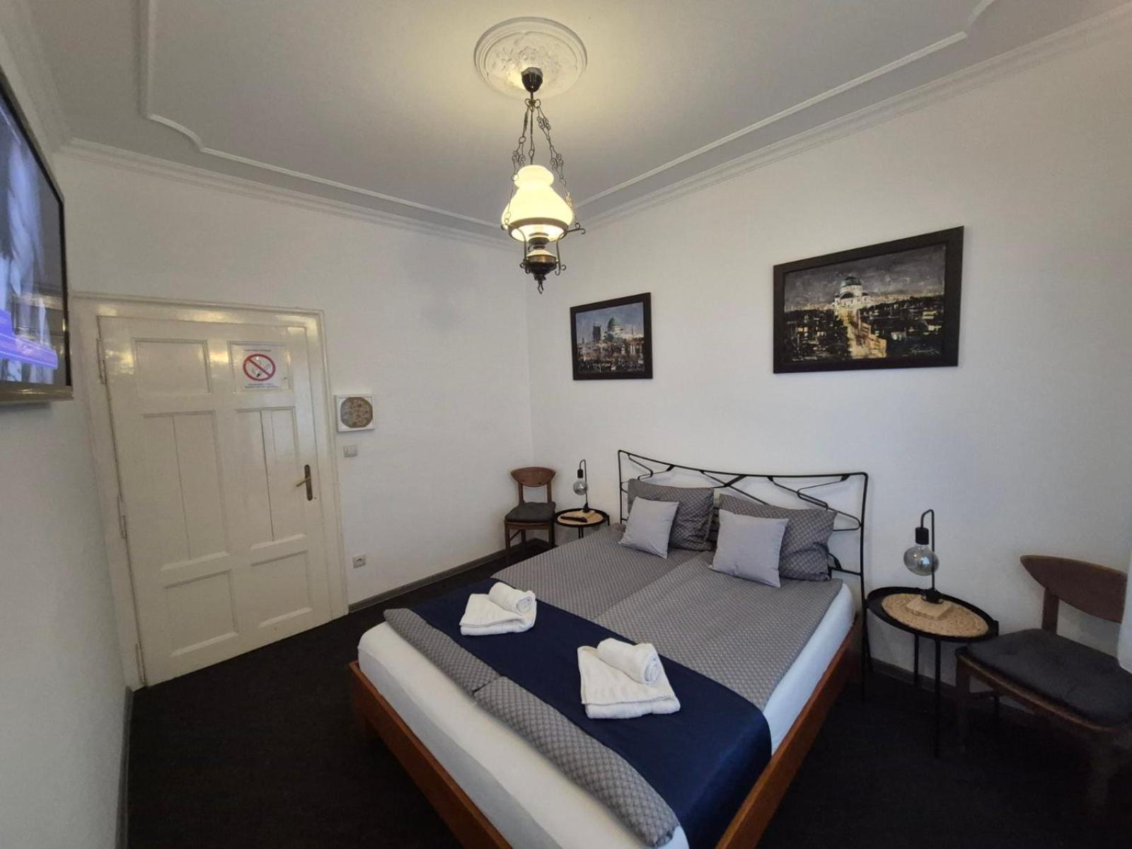 Authentic Belgrade Centre Hostel - Only Private Rooms Dış mekan fotoğraf