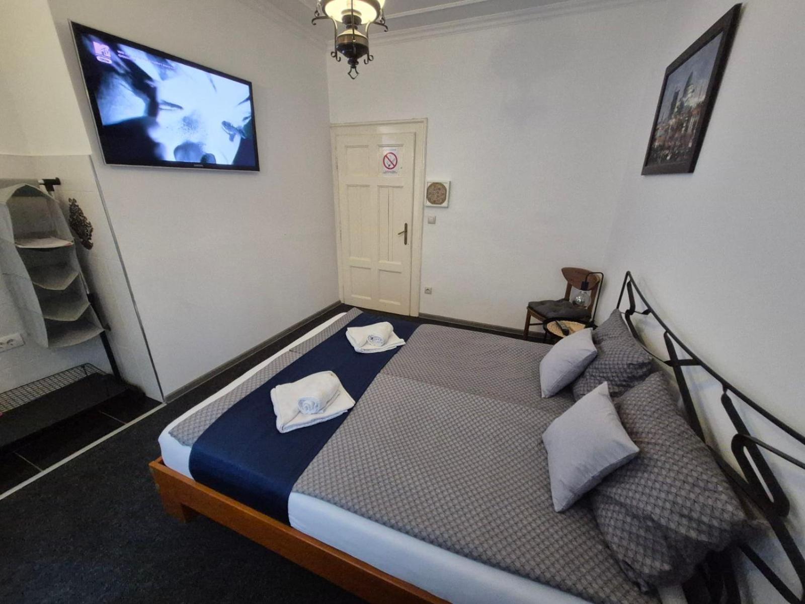 Authentic Belgrade Centre Hostel - Only Private Rooms Dış mekan fotoğraf