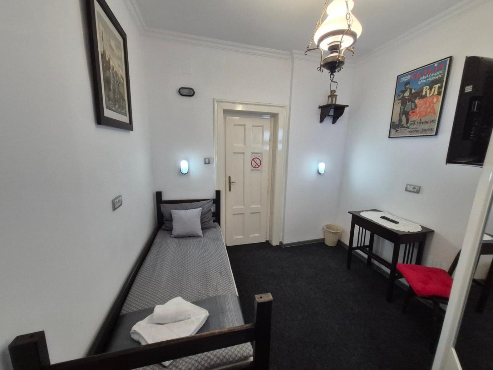Authentic Belgrade Centre Hostel - Only Private Rooms Dış mekan fotoğraf